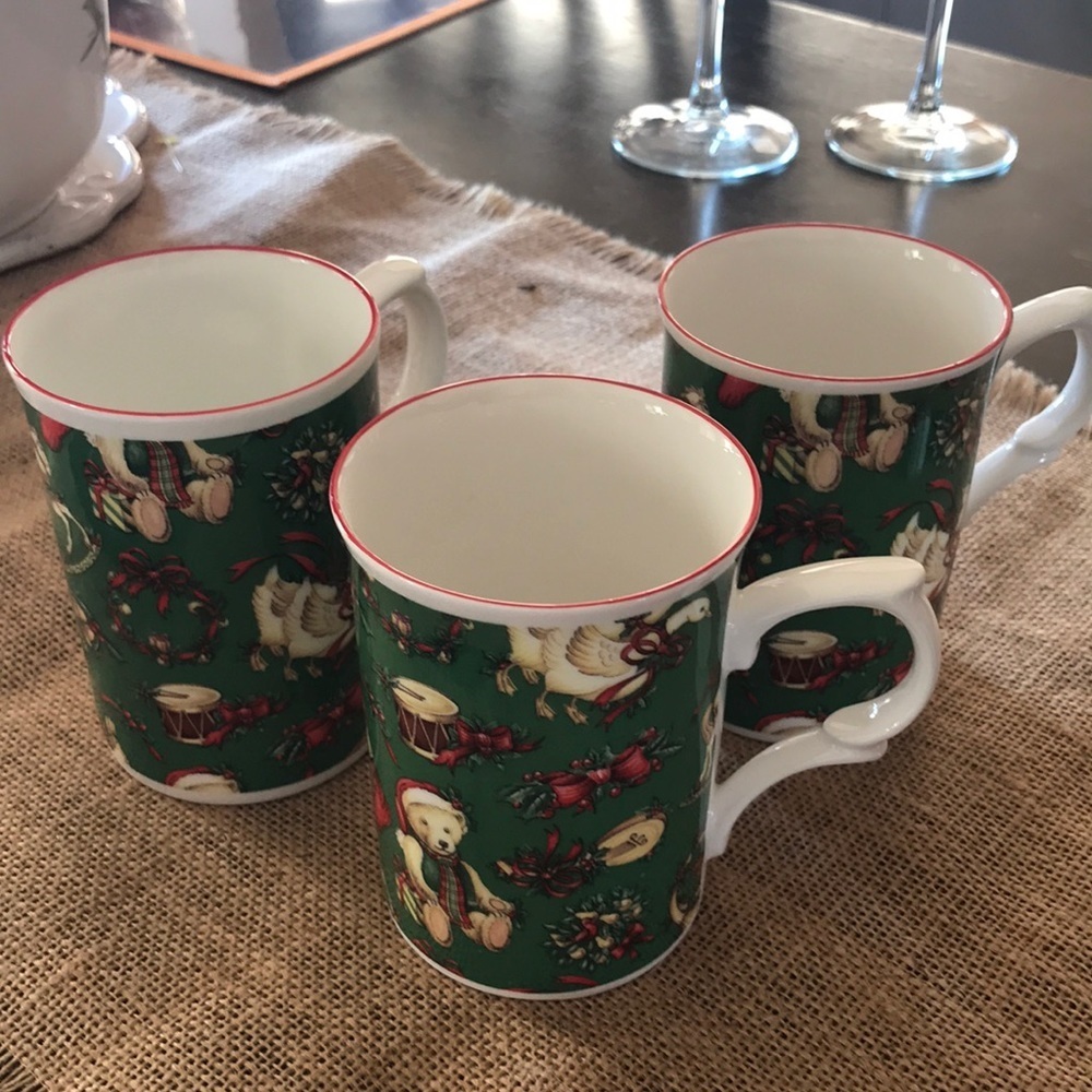3 Rose of England Christmas mugs